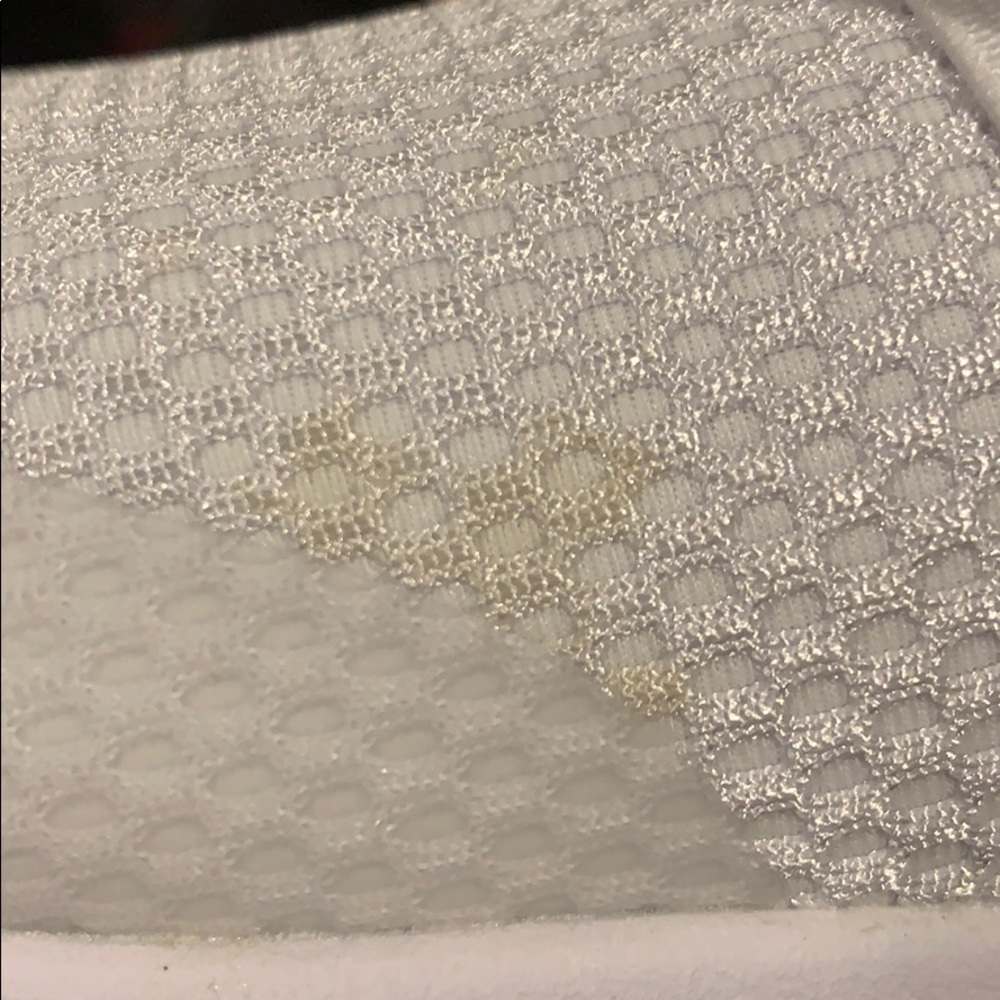 Fabletics White Running Shoes - Picture 6 of 7